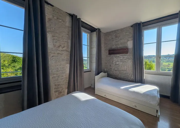 Hotels in Langres