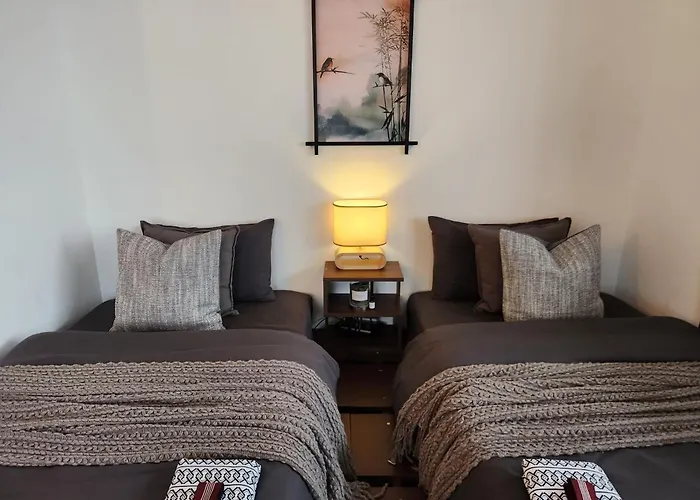 Iiyama Hotels