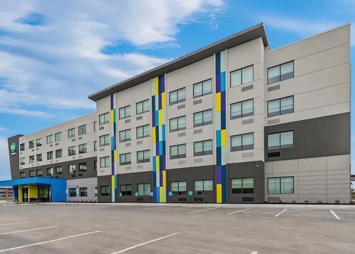 Oshawa Hotels