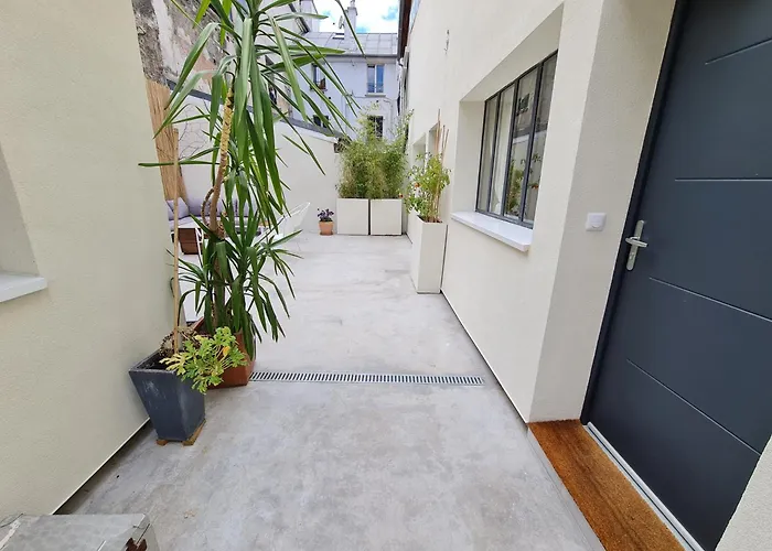 Le Saint Christophe - Mairie d'Aubervilliers ligne 12