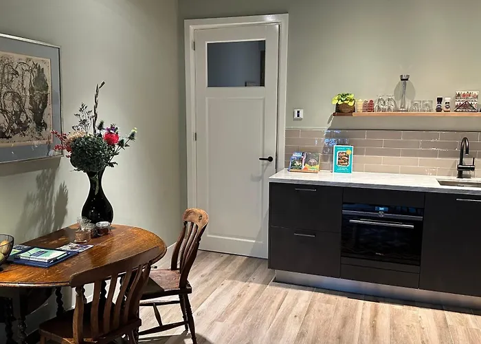 Luxe B&B In de Schulp, ontspan en geniet van comfort en stijl Amstelveen