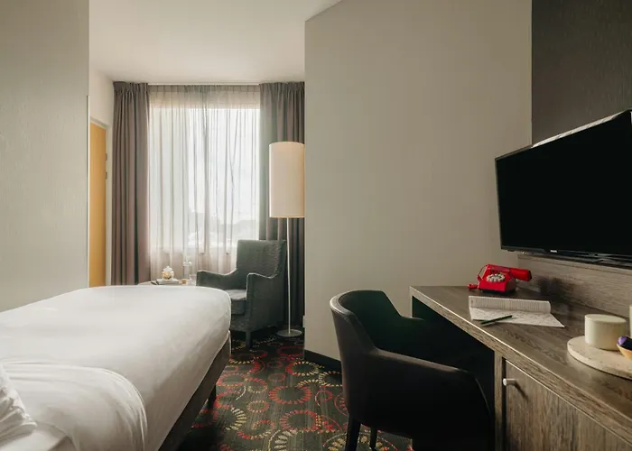 Crown Hotel Eindhoven Centre