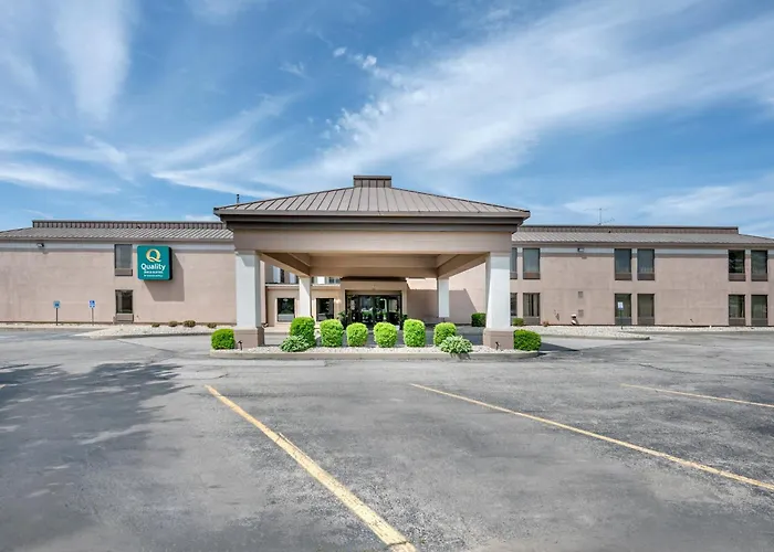 Rushville Hotels