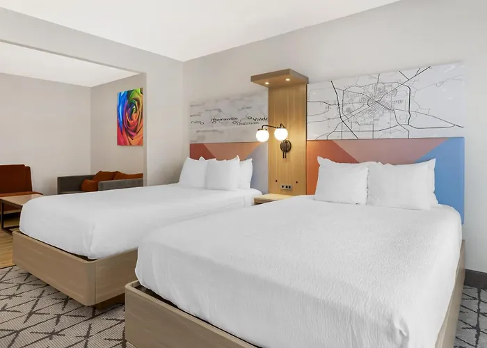 Thomasville Hotels