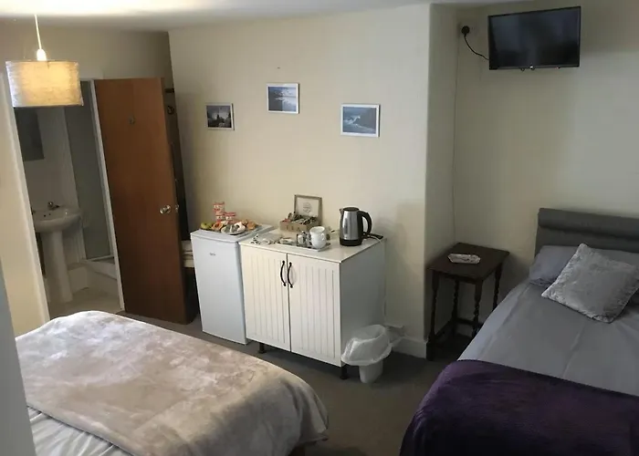 Newlyn Hotels