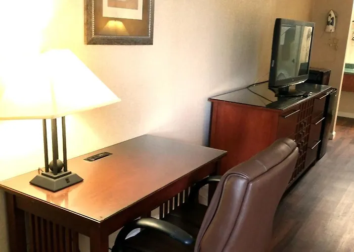 Wadley Hotels