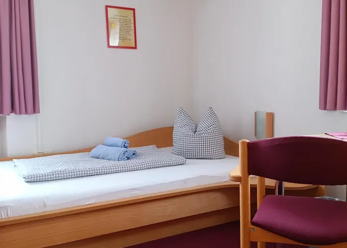 Hotels in Neuendettelsau