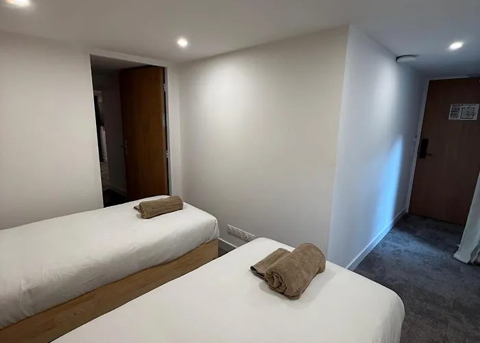 Isola Ski Hotels