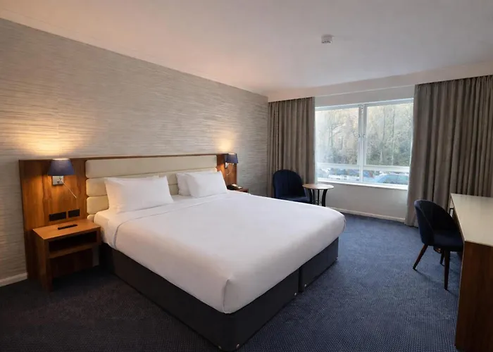 Durham Hotels With Pool