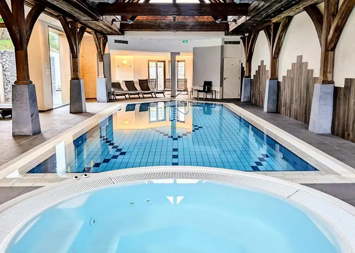 Logis Hotel Le Parc&Spa Saint-Hippolyte 