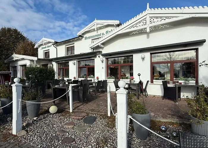 Hotels in Lobbe