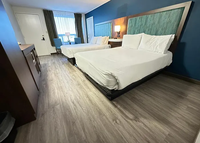 Amherst Hotels