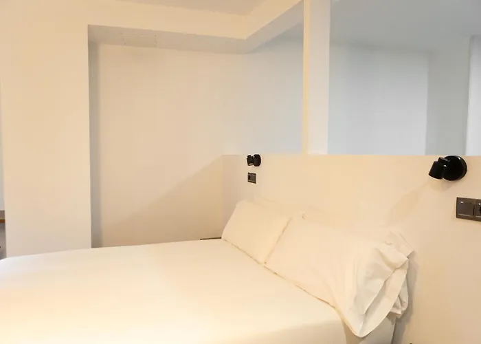 León Center Rooms