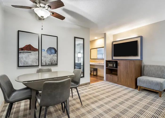 Valley City Hotels