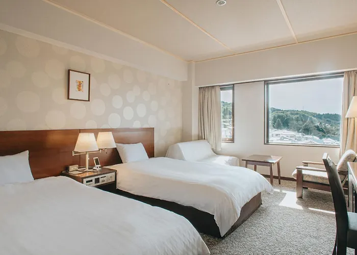 Kanazawa Hotels With Pool