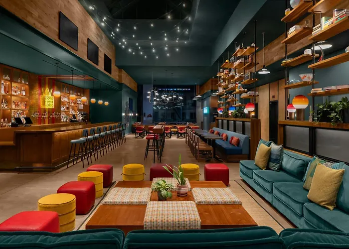 Moxy Nyc Downtown Hotel New York