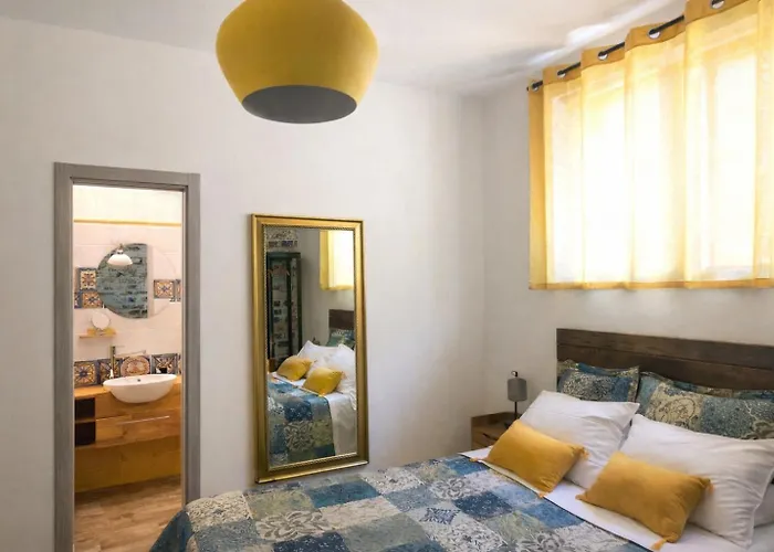 Hotel Industrial Chic House - Private Parking Orvieto