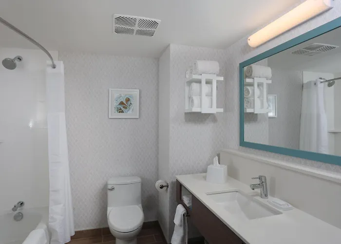 Manistee Hotels