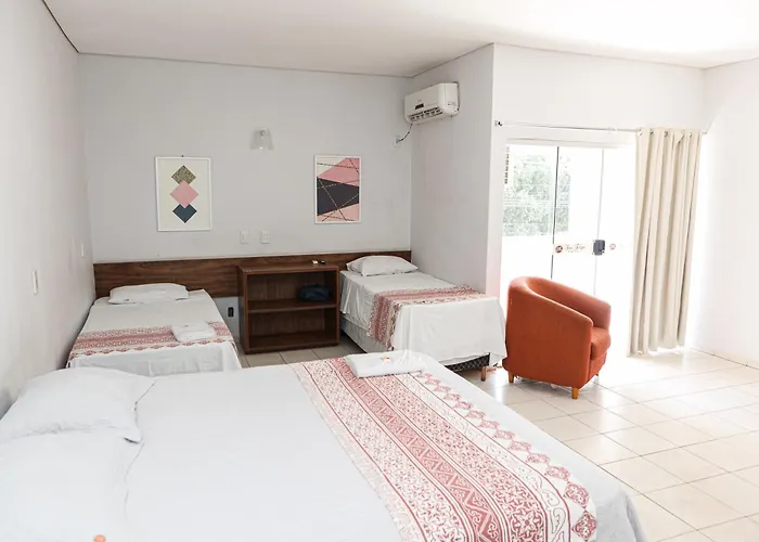 Hotéis de Colinas do Tocantins