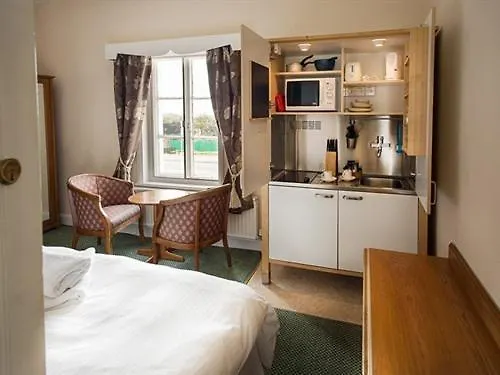 Southport Hotels