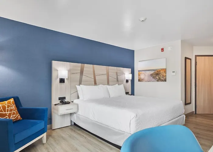 Best Western Plus, The Inn At Hampton