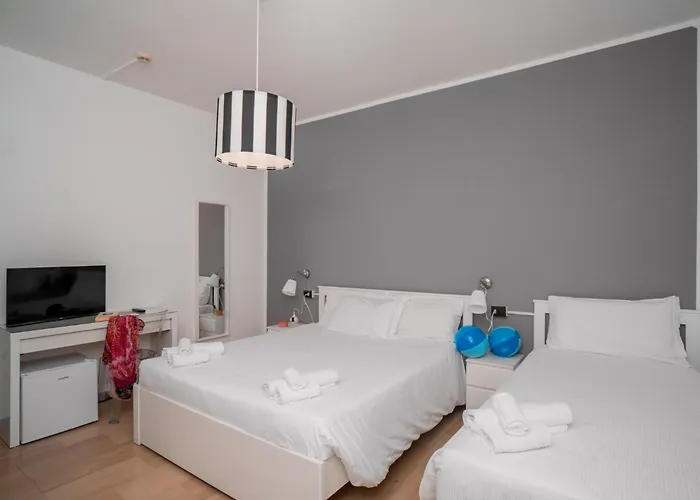 Hotel Bacco Rooms&Breakfast Pietra Ligure