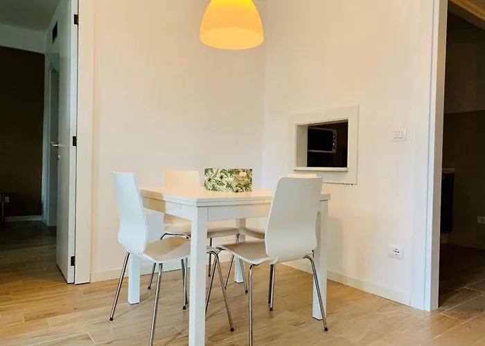 Front Lake Apartment Bardolino