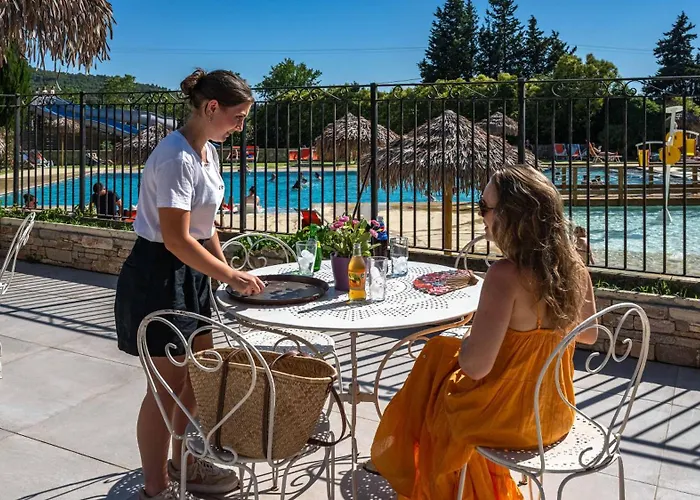 Camping Les Hautes Prairies Lourmarin