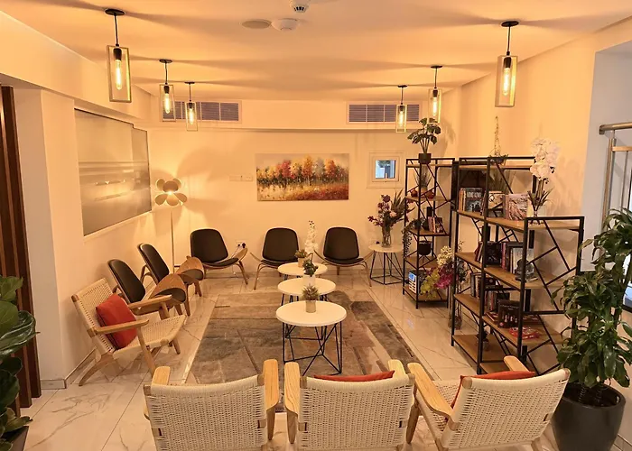 Governors Beach Hotels