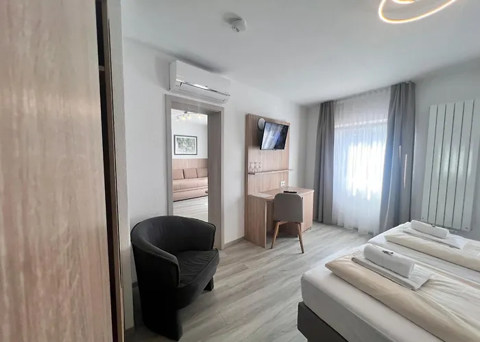 Worms Hotels