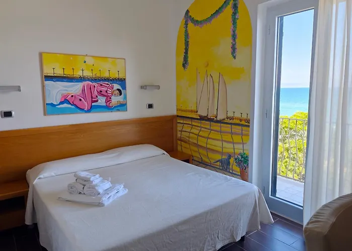 Hotel Villa Nettuno San Menaio