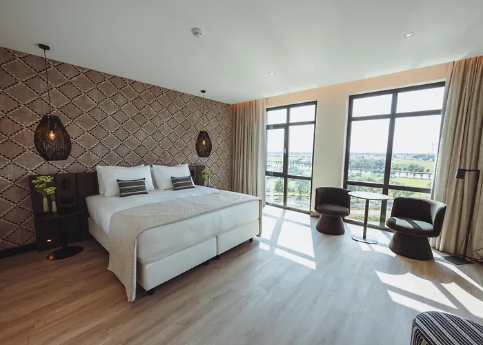 Houten Hotels