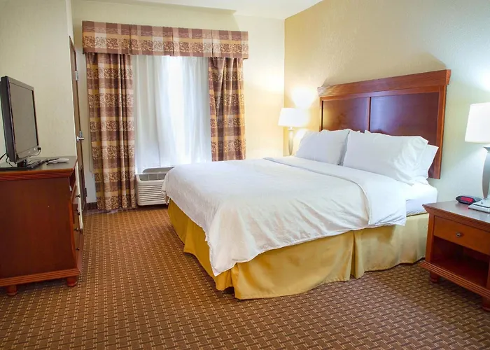 Holiday Inn Express Hotel & Suites Center By Ihg