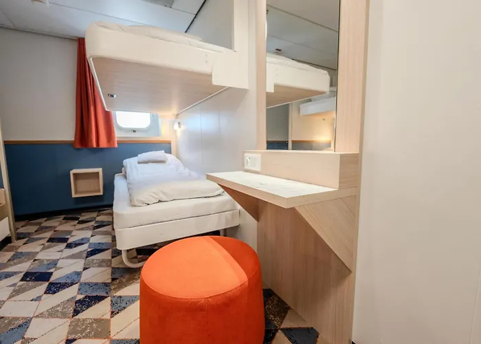 Hotel Dfds Ferry - Amsterdam To Newcastle IJmuiden