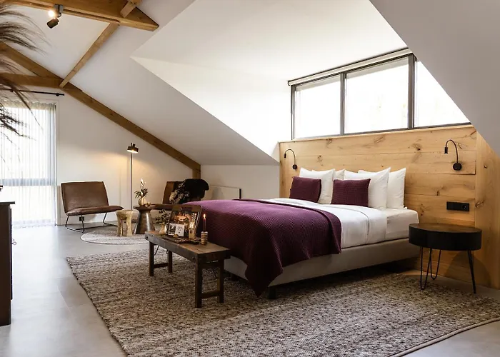 Hotels in Delft