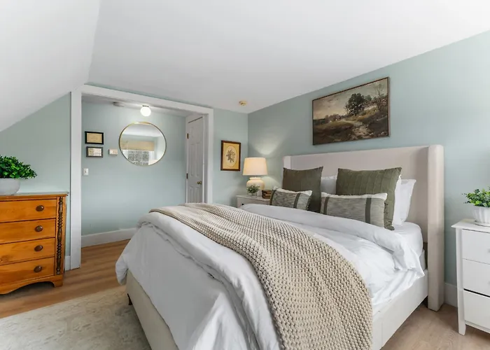 Mendon Hotels