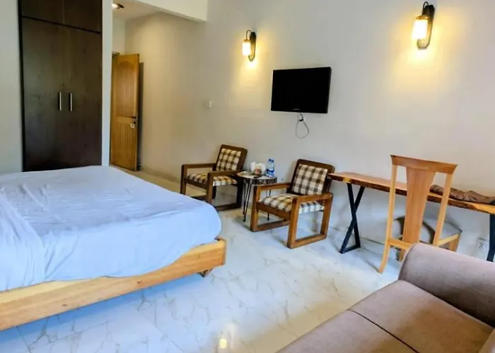 Hotels in Shogran