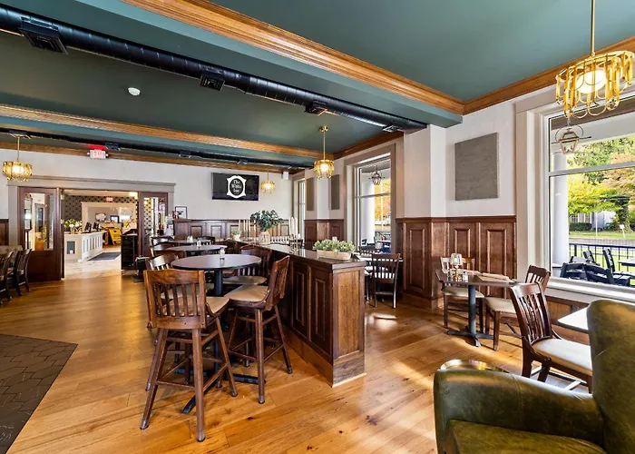 Fredonia Hotels