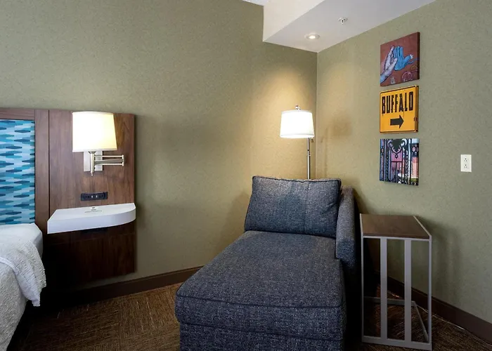 West Seneca Hotels