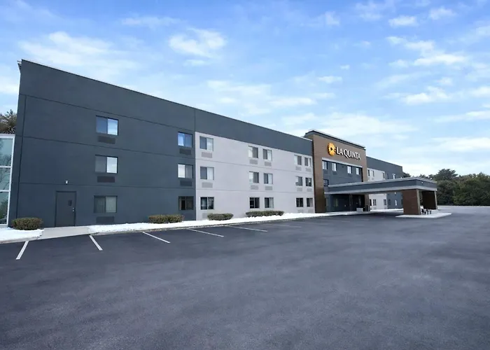 Stevens Point Hotels With Pool