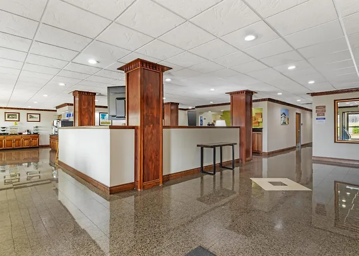 Neosho Hotels