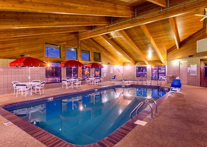 Okoboji Hotels
