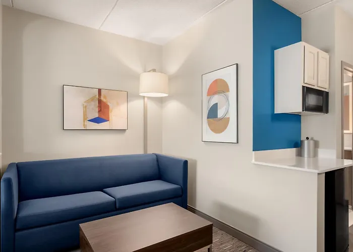 Hawthorne Hotels