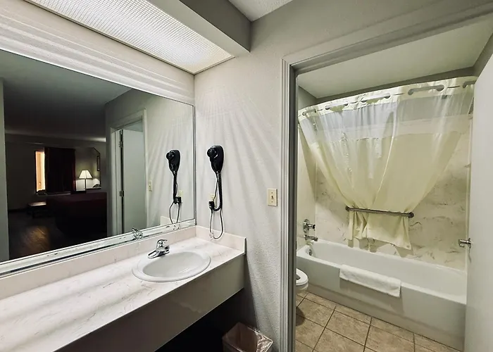 Luxury Inn & Suites