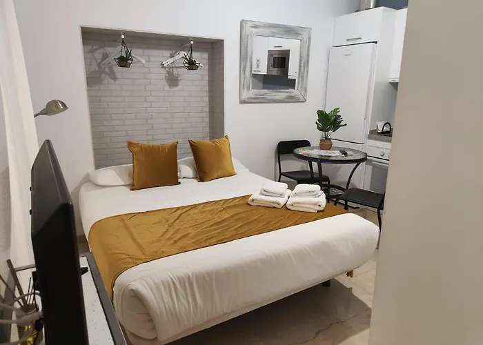 Hotel Hostly Mariana Sevilla