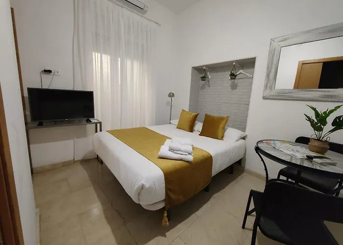 Hotel Hostly Mariana Sevilla