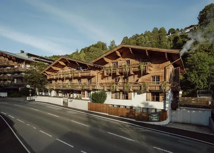 Theresi Apartmenthotel Saalbach-Hinterglemm