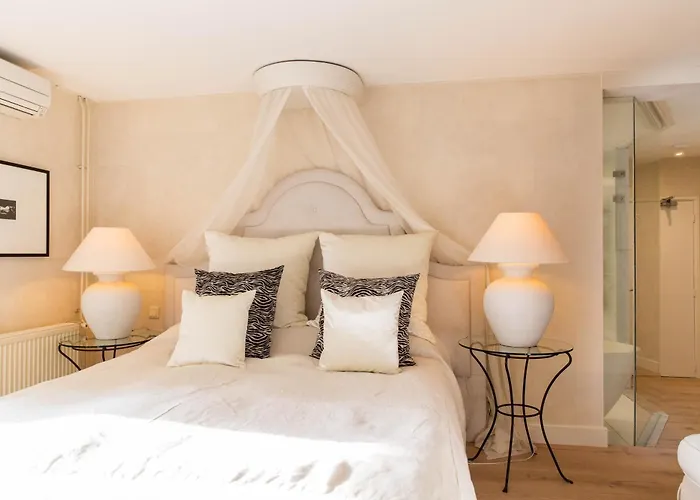 Hotels met zwembad in Schoorl
