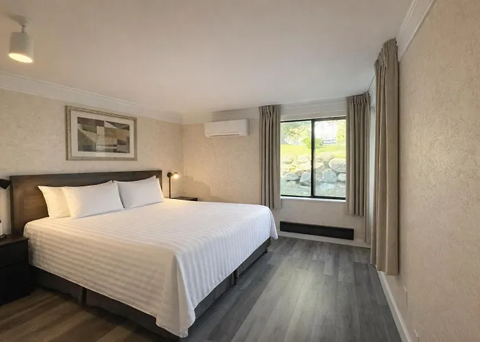 Friday Harbor Suites