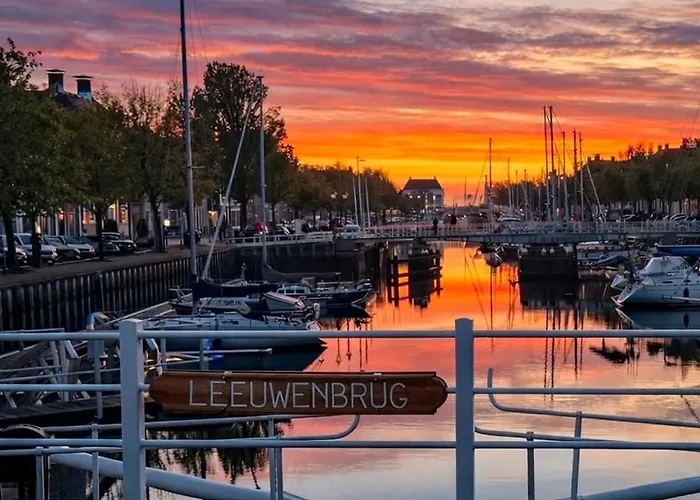 Harbour Hub Hotel Harlingen